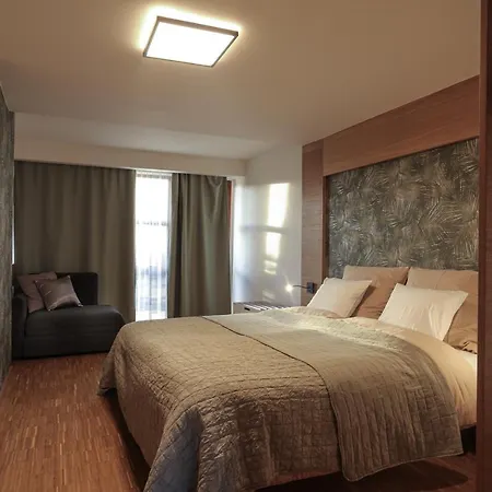 Hotel Par Pokoju Microhotel *